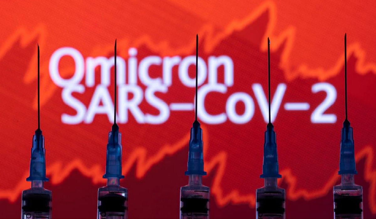 WHO says Omicron poses very high global risk, countries must prepare